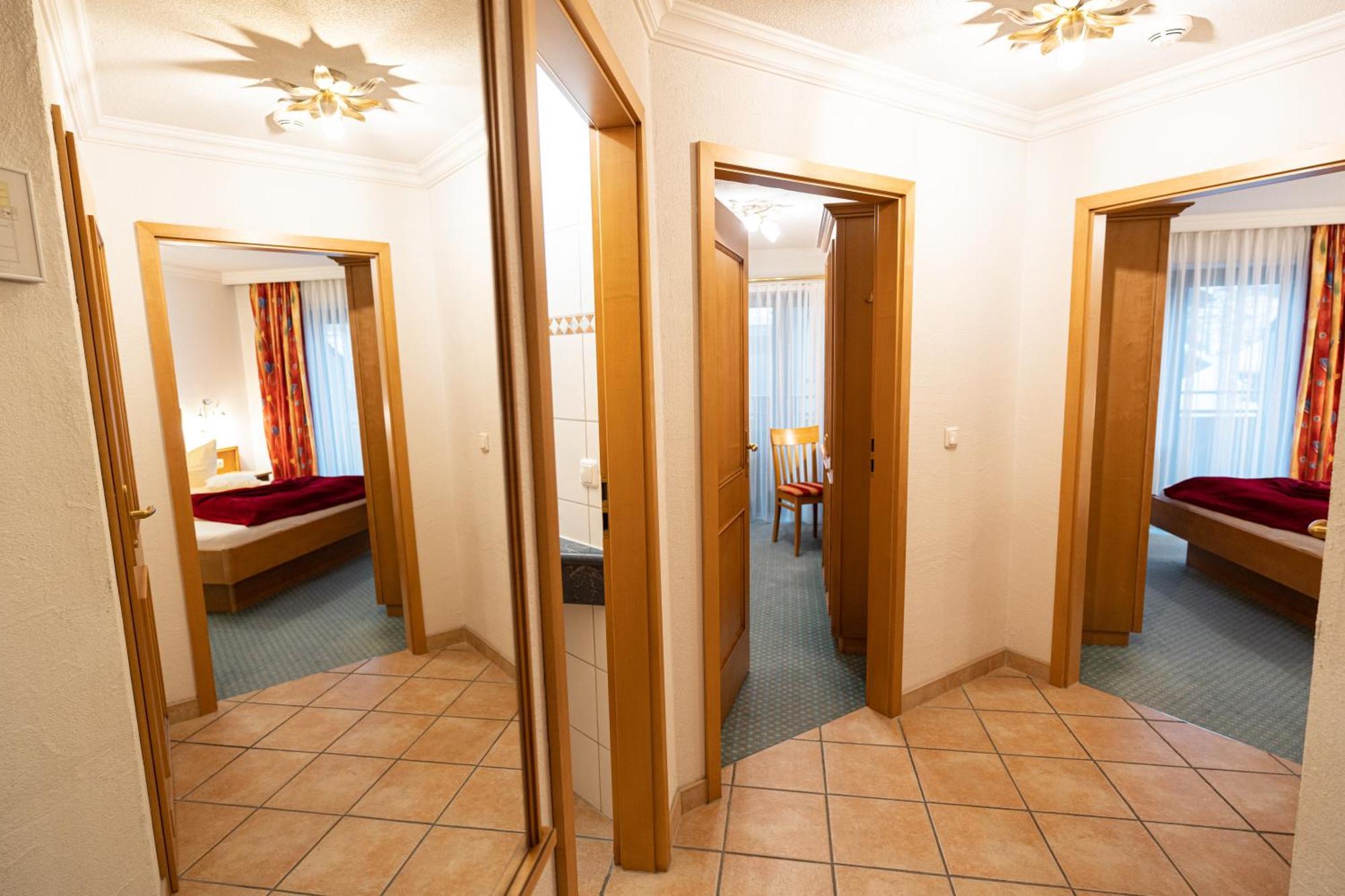 Haller'S Posthotel Riezlern Exteriör bild