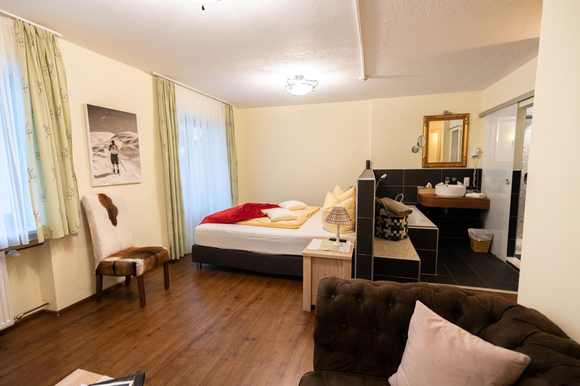 Haller'S Posthotel Riezlern Exteriör bild
