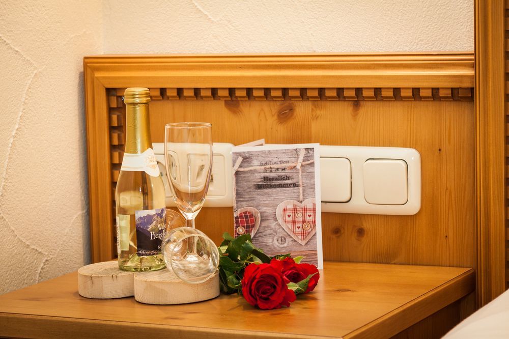 Haller'S Posthotel Riezlern Exteriör bild